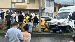 Choque múltiple en Manizales: un herido en colisión de cuatro vehículos