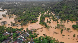 Aguaceros e inundaciones afectan a decenas de municipios en Colombia