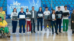 Alcaldía de Manizales les rindió honores a los colegios y estudiantes campeones de los Juegos Intercolegiados