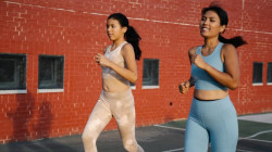 El ejercicio aeróbico: clave para combatir la depresión y ansiedad en jóvenes y mujeres