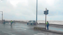 Frente frío del hemisferio norte intensifica las lluvias y oleaje en el Caribe colombiano