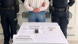 Detienen a mujer con bazuco y celular que pretendía ingresar a una cárcel en Caldas, escondidos en su cuerpo