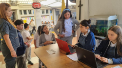 Con la elección de personero, contralor y representante estudiantil la democracia vibra en esta institución