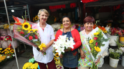 Toda una vida entre flores: conozca la historia de estas mujeres dedicadas a este oficio en Manizales