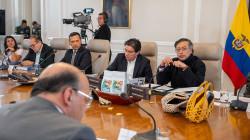 Gustavo Petro ordena liquidación de las EPS quebradas: un cambio drástico en salud en Colombia