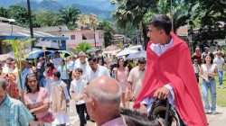 Fotos: este corregimiento de Caldas acompañó al Señor del triunfo en el inicio de Semana Santa