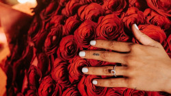 Esta es la pareja de famosos que se encuentra organizando su boda: ¿quiénes son y cuándo será la ceremonia?