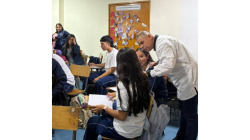 ¿Qué piensan un profesor que lleva 42 años enseñando en Manizales y uno que lleva un año?