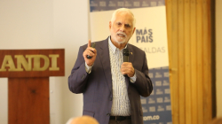 "Estamos en medio de un caos tributario", asegura analista tributario Tulio Restrepo Rivera 