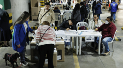 Los colegios electorales cierran en Colombia después de ocho horas de votación