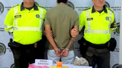 Incautan al menos 3.800 dosis de droga sintética en vía del Eje Cafetero