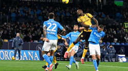 El Nápoles no logra derribar el muro levantado por Carlos Cuesta, defensor de la selección Colombia