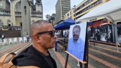 Manizales recordó a las víctimas del conflicto: así fue el homenaje a líderes sociales y docentes en el Centro