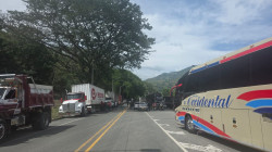 Habilitan vía Manizales-Medellin tras levantar bloqueo minero: llegan a acuerdos y definen nuevas condiciones