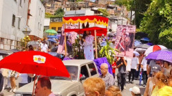 Viacrucis en Manizales: un camino de reflexión y solidaridad en el barrio Estambul
