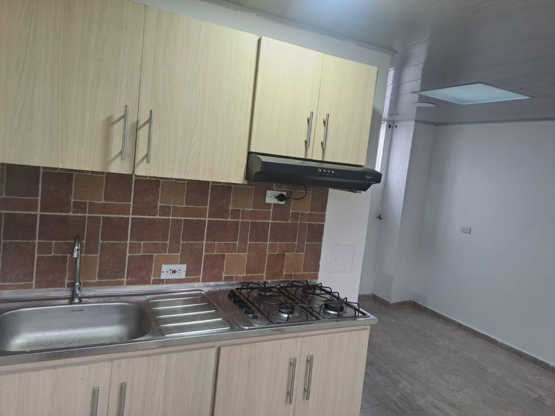 ARRIENDO APARTAESTUDIO