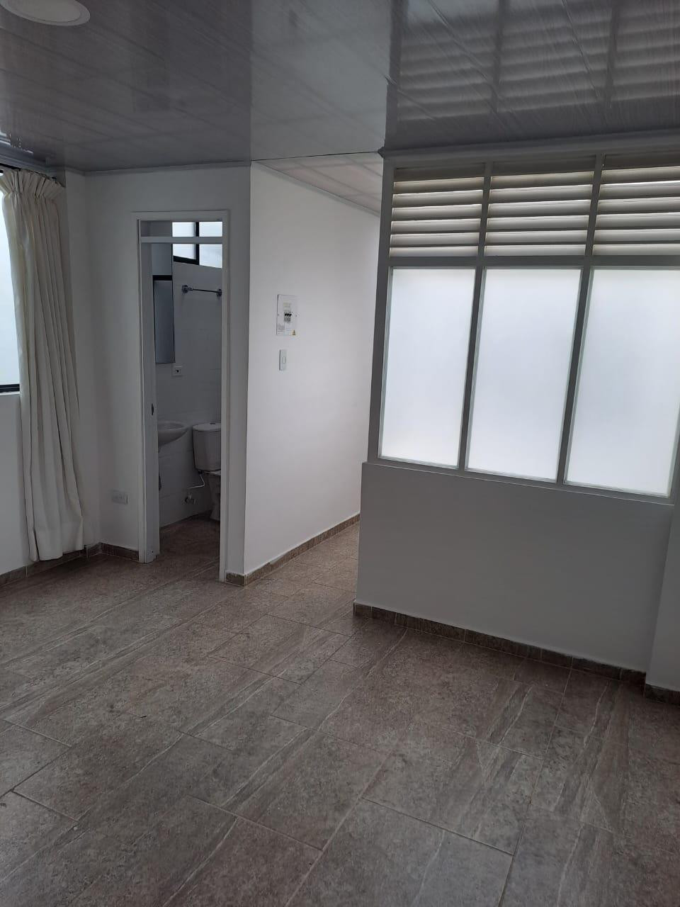 ARRIENDO APARTAESTUDIO